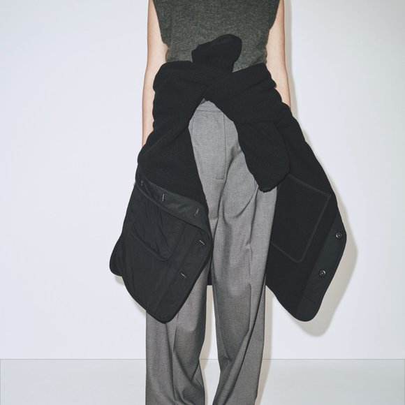 NWT Mijeong Park Reversible Padded Jacket in Black - Picture 7 of 7